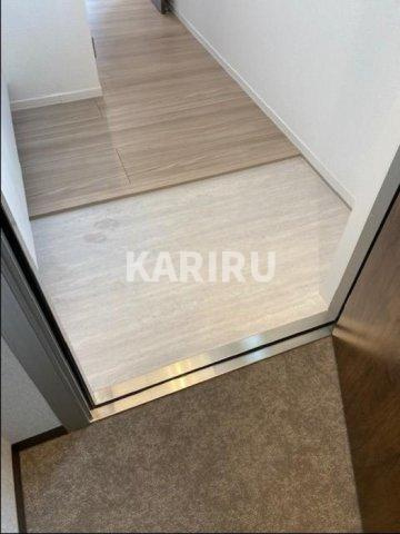 グラサ真田山の玄関