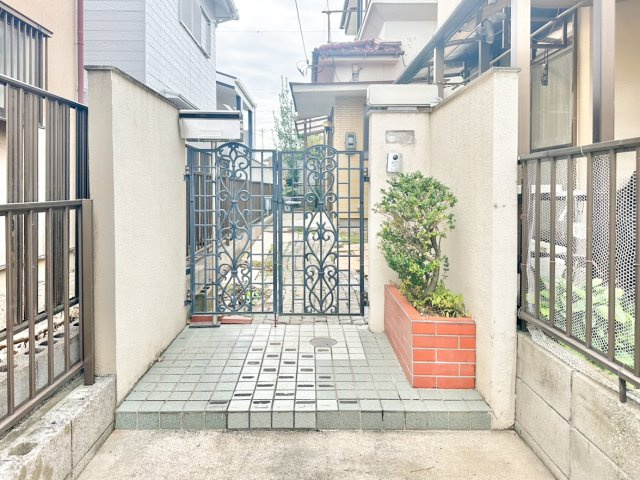 桶狭間北貸家のロビー