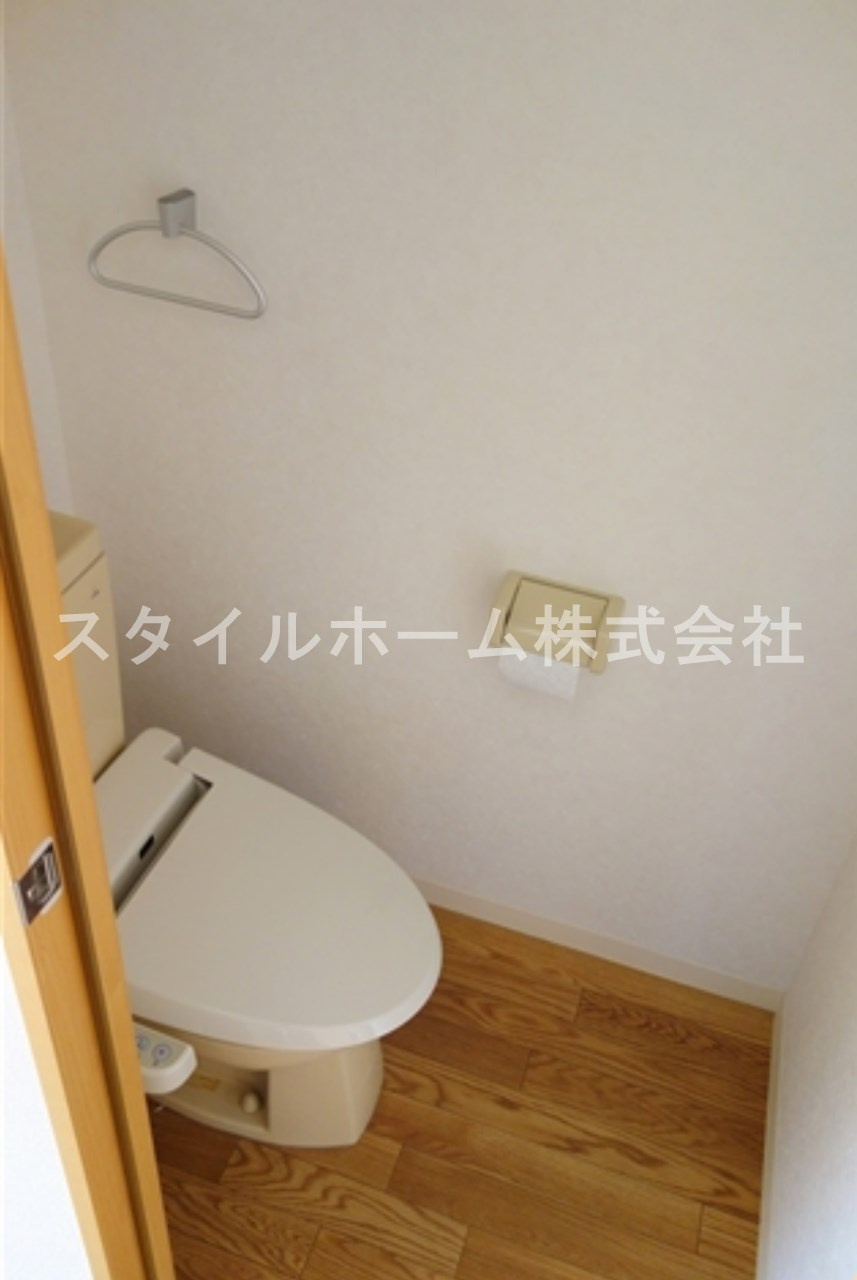 ＣＡＳＡ・リベルタのトイレ|同建物内別部屋の写真です。