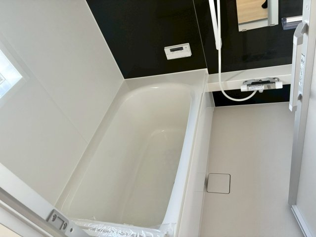 三潴町玉満　新築戸建の浴室