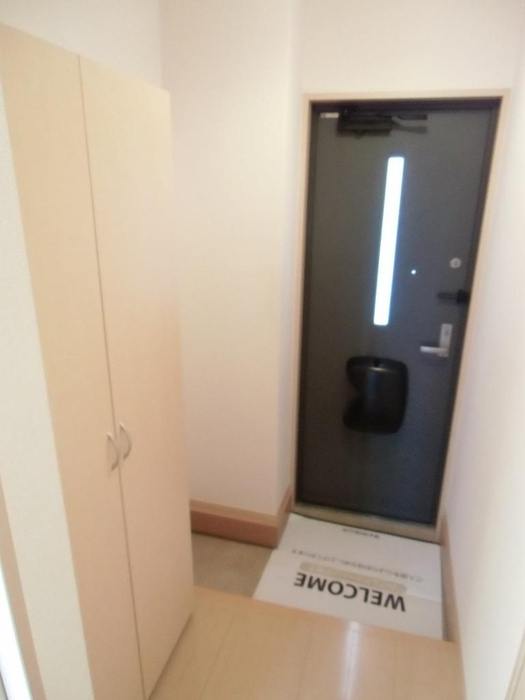 リバーコートの玄関