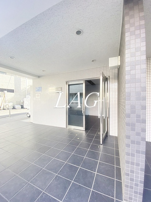 【エントランス】 | ウェルストーン八幡山 | エントランスです。