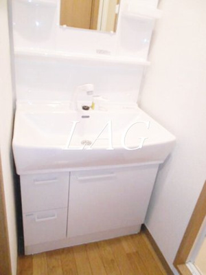 【洗面所】 | パークウェル東中野 | 洗面台です。