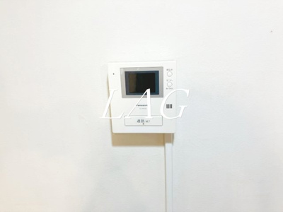 【セキュリティ】 | マンション駒場 | モニター付インターホンです。