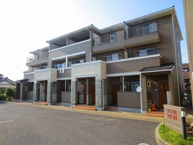 エバーグリーンＢの外観