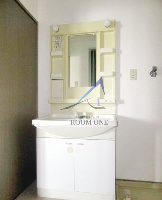 ロータス２１の洗面所|洗面台です。