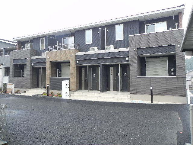 ブルックヒルズⅥの外観|落ち着いた雰囲気の外観です