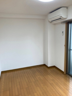 【洋室】 | メゾンソレイユ浅草