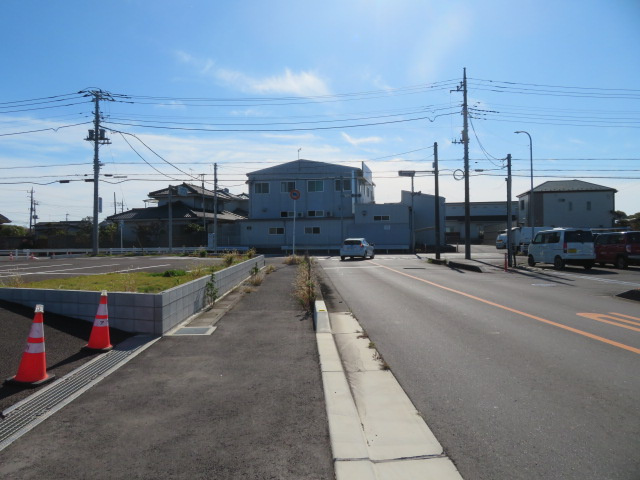 春日部市赤沼の店舗事務所