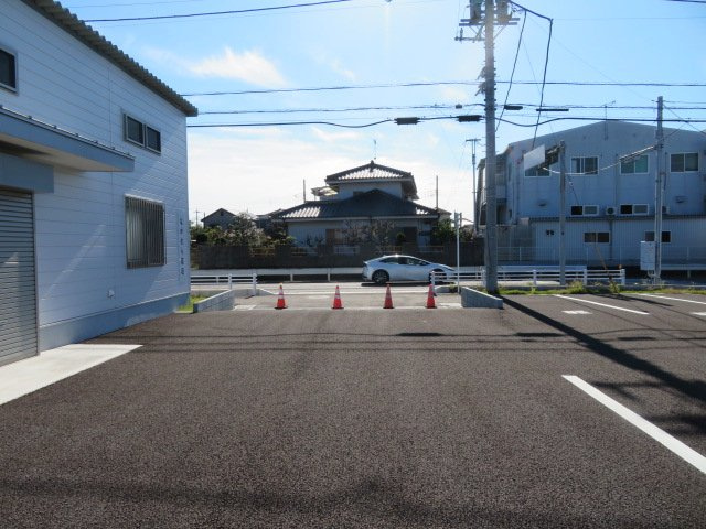 春日部市赤沼の店舗事務所