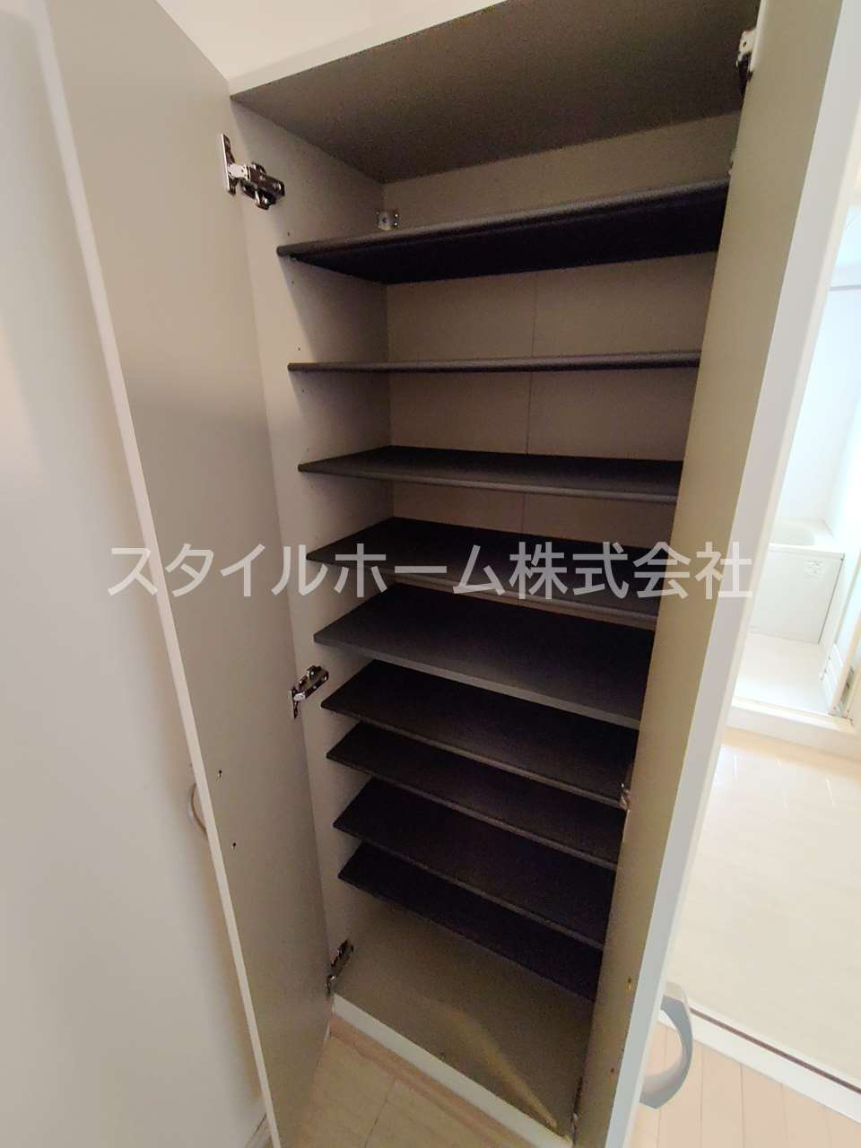 ベルカーサの収納|別部屋写真です。