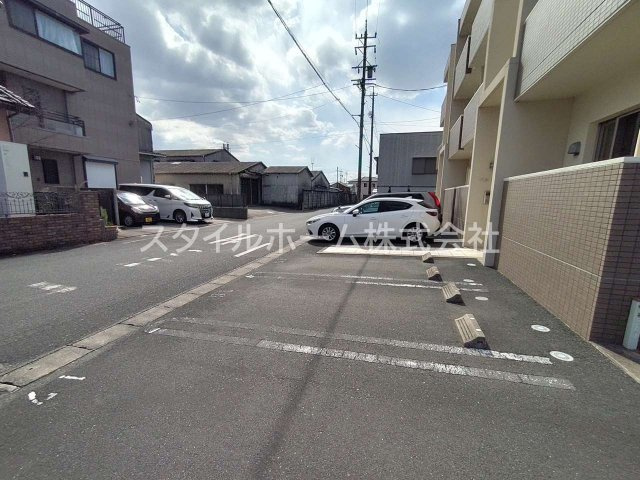 ベルカーサの駐車場