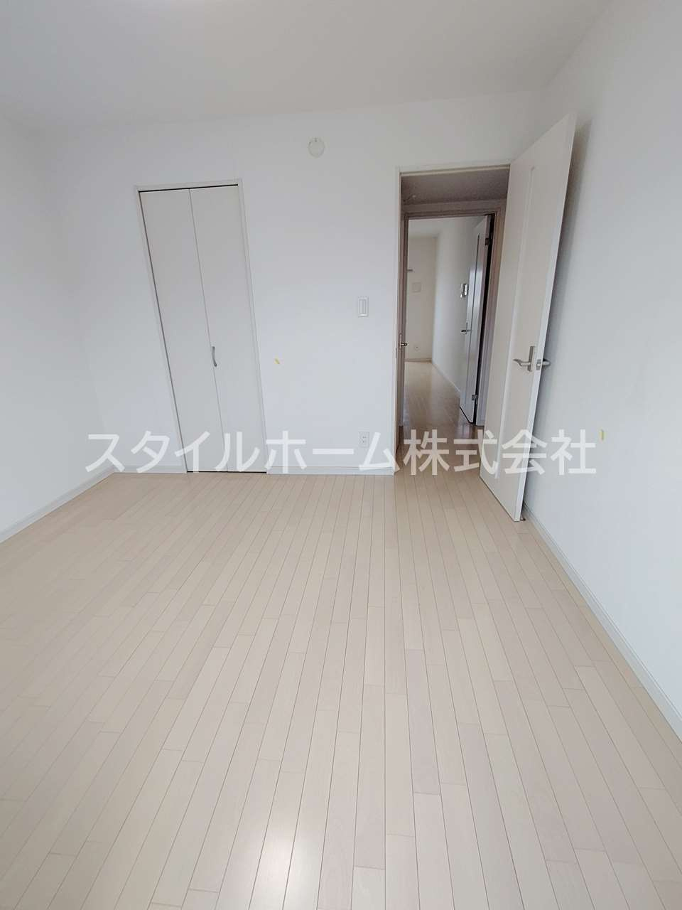 ベルカーサの居間・リビング|別部屋写真です。