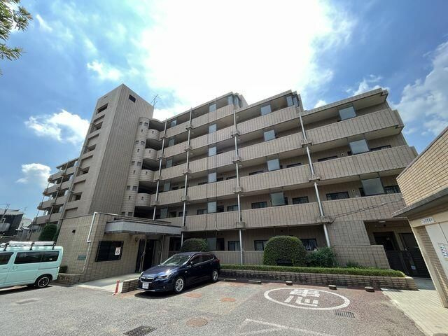 グリーンパレス石川の外観