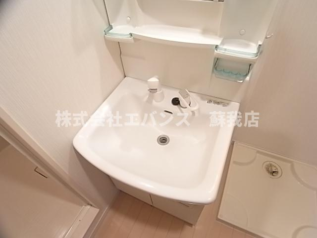 【独立洗面台】 | Duo本千葉（デュオホンチバ） | 独立洗面台、小物を置くことができて便利です