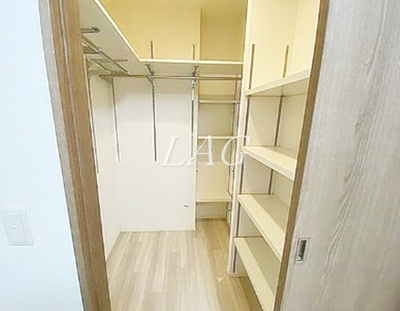 【収納】 | プレミスト志村三丁目 | ウォークインクローゼットです。