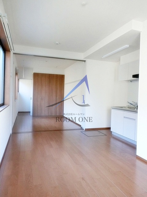 森レジデンスの居間・リビング|洋室のお部屋です。