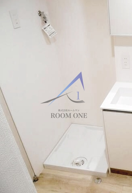 グランツ文京湯島の設備|洗濯機置き場です。