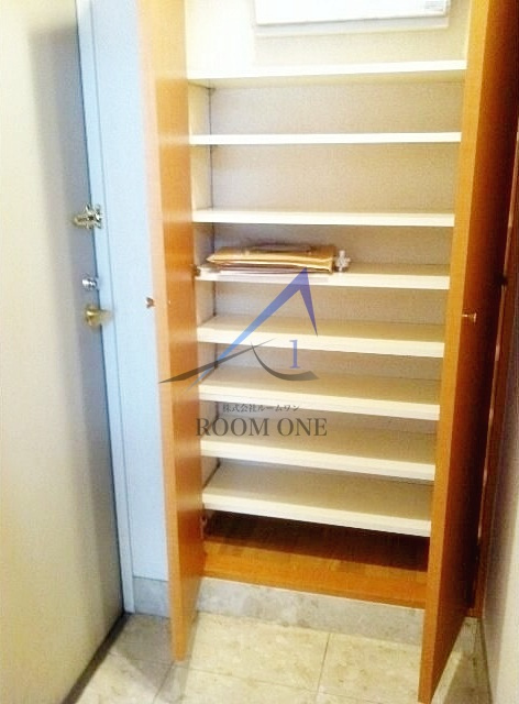 プレール・ドゥーク新宿曙橋