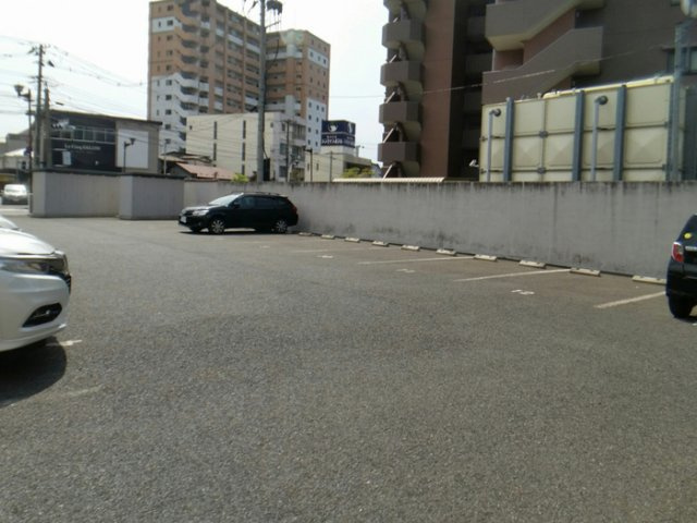 セジュール南大通　Aの駐車場