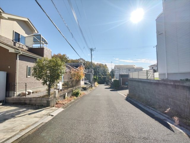 【前面道路含む現地写真】 | 毛呂山町目白台4丁目 | 前面道路含む現地写真です