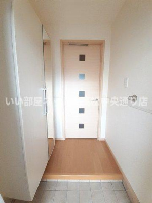 【玄関】 | メゾン・カルムⅠ