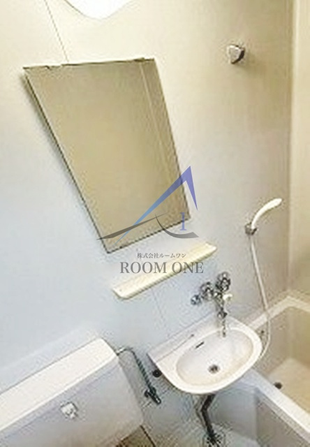 ハウス弦巻の洗面所|洗面台です。