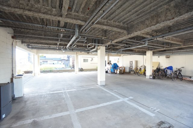 ハイシティー文京の駐車場