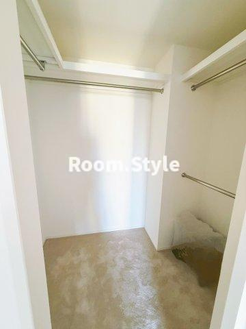 HARUMI FLAG SUN VILLAGE T棟(SKY DUO)の収納|空室のためご都合に合わせてご内覧できます
お問合せはお電話でもお受付しております。
03-6450-5211