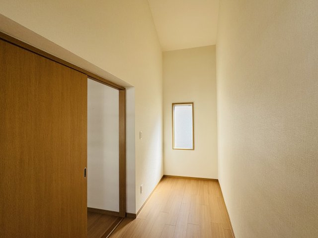 ベルコリーヌ南大沢第６号棟の収納|～4.0帖のスペース　書斎やランドリールーム、ファミクロなど大活躍～