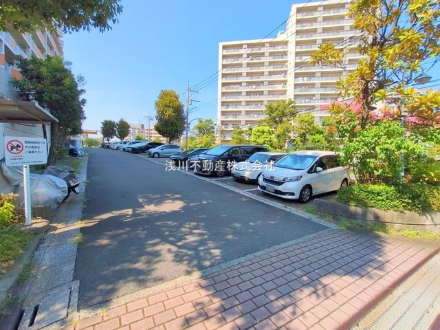 ベルコリーヌ南大沢第６号棟の駐車場|～駐車場空き要事前確認～