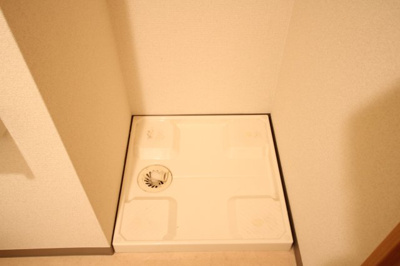 【その他】 | MALMAISON | ※同建物ほかのお部屋の写真です。