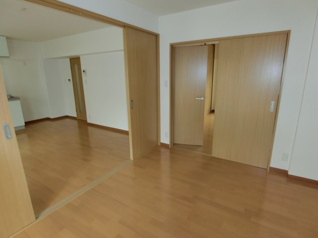 Ｓｅｍｐｒｅ　Ｖｉｔａ　南甲子園の居間・リビング