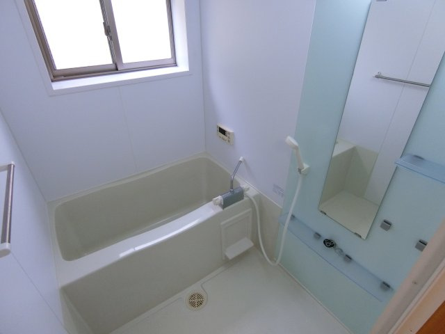 Ｓｅｍｐｒｅ　Ｖｉｔａ　南甲子園の浴室