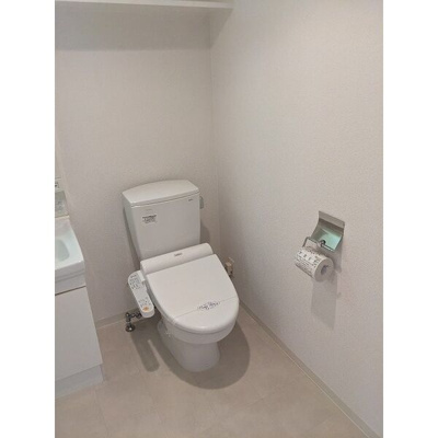 【トイレ】 | エステムコート新大阪VIIIレヴォリス | 落ち着いた色調のトイレです