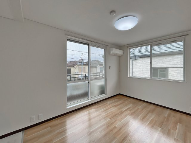 高稲荷ハイツの居間・リビング