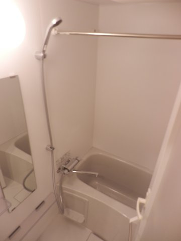 ユリカロゼ東武練馬の浴室