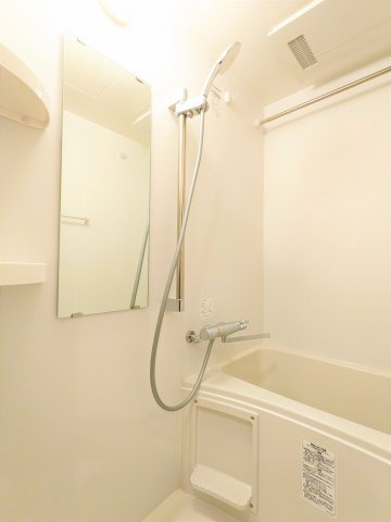 ルーデンス常盤台Ⅲの浴室