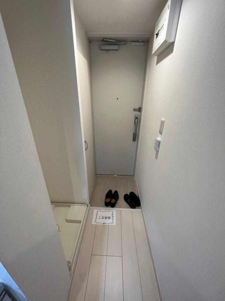 リブリ・シャトーエ　名古屋市賃貸　仲介手数料無料の玄関