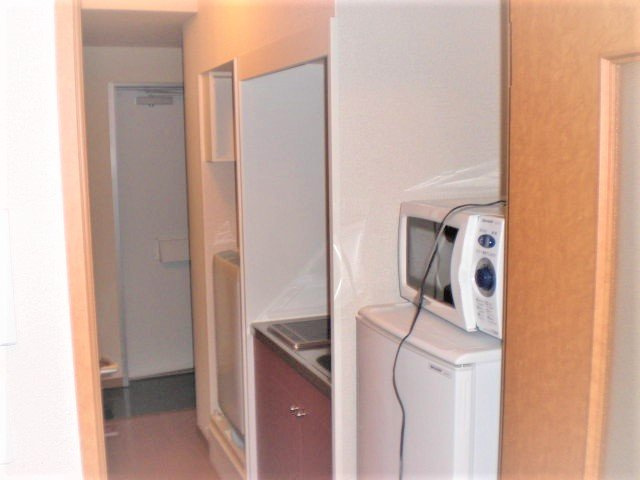 レオパレスパラドール　デ　徳丸の玄関