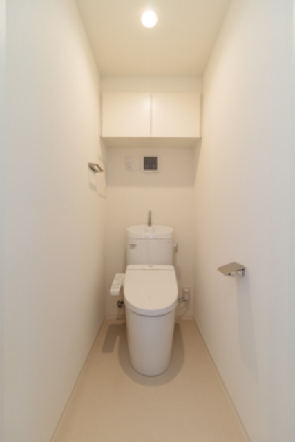 ヴァロータ氷川台のトイレ|※写真は同タイプ住戸です。