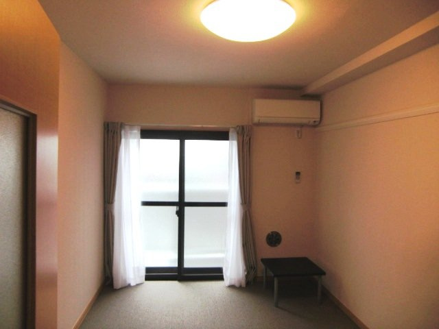 レオパレスラ　メイジュときわ台の居間・リビング