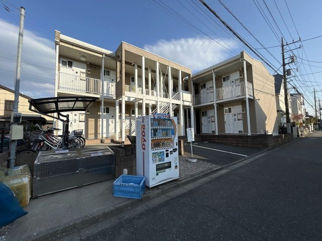 レオパレスクレエの外観