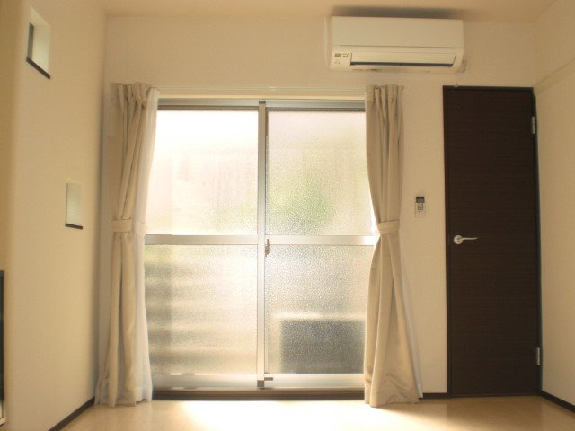 クレイノＨ１　ＹＡＹＯＩの居間・リビング