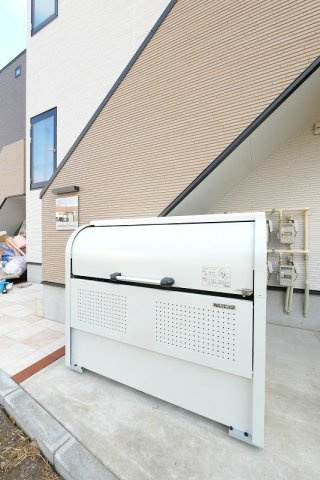 シャンペル三園の外観