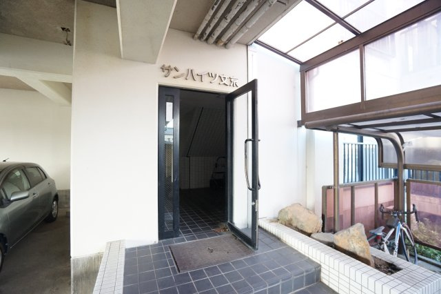 サンハイツ文京のエントランス