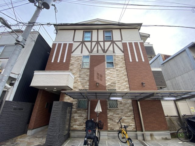 シャルマン緑橋の外観