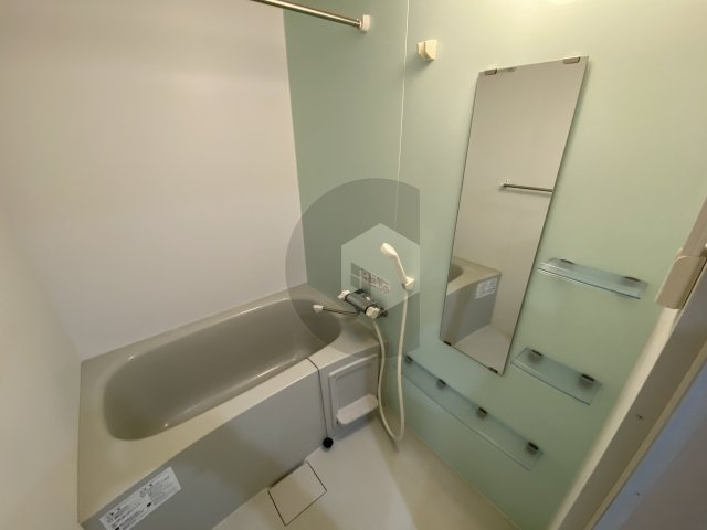 シャルマン緑橋の浴室