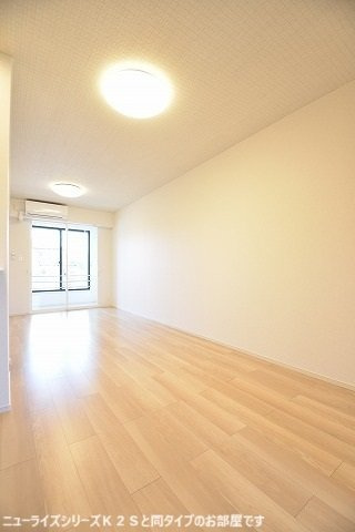 エスタブレＢの居間・リビング|こちらの居間で趣味の時間をお楽しみください