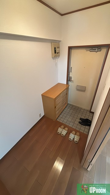 松風ハイツの玄関